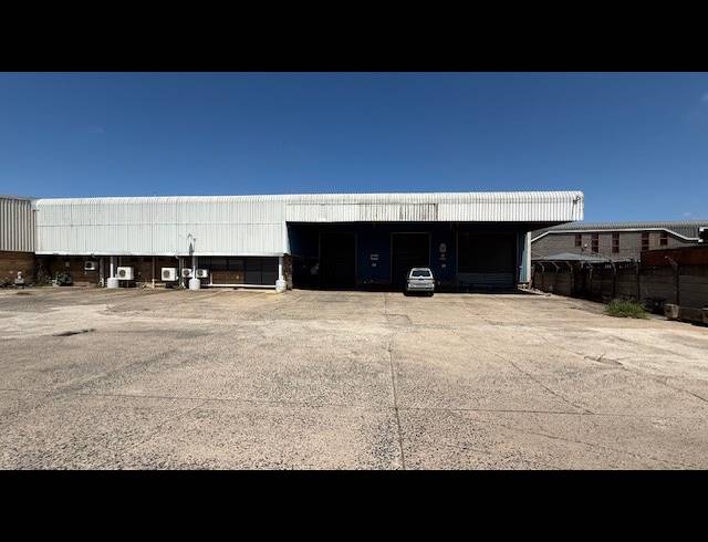 1,943M² WAREHOUSE TO LET IN SPRINGFIELD PARK